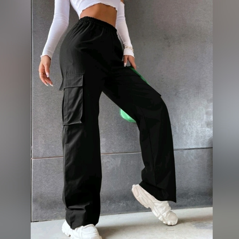 NWOT high waisted cargo pants size 10 - Picture 3 of 8